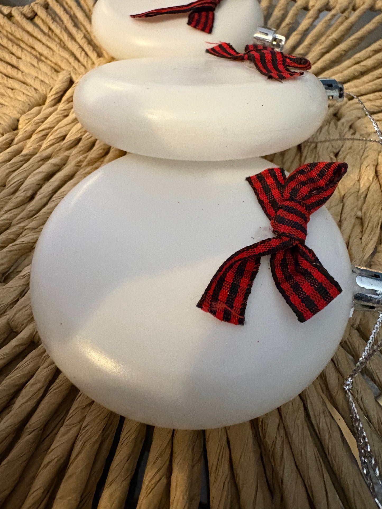 8cm White Plastic Flat Bauble