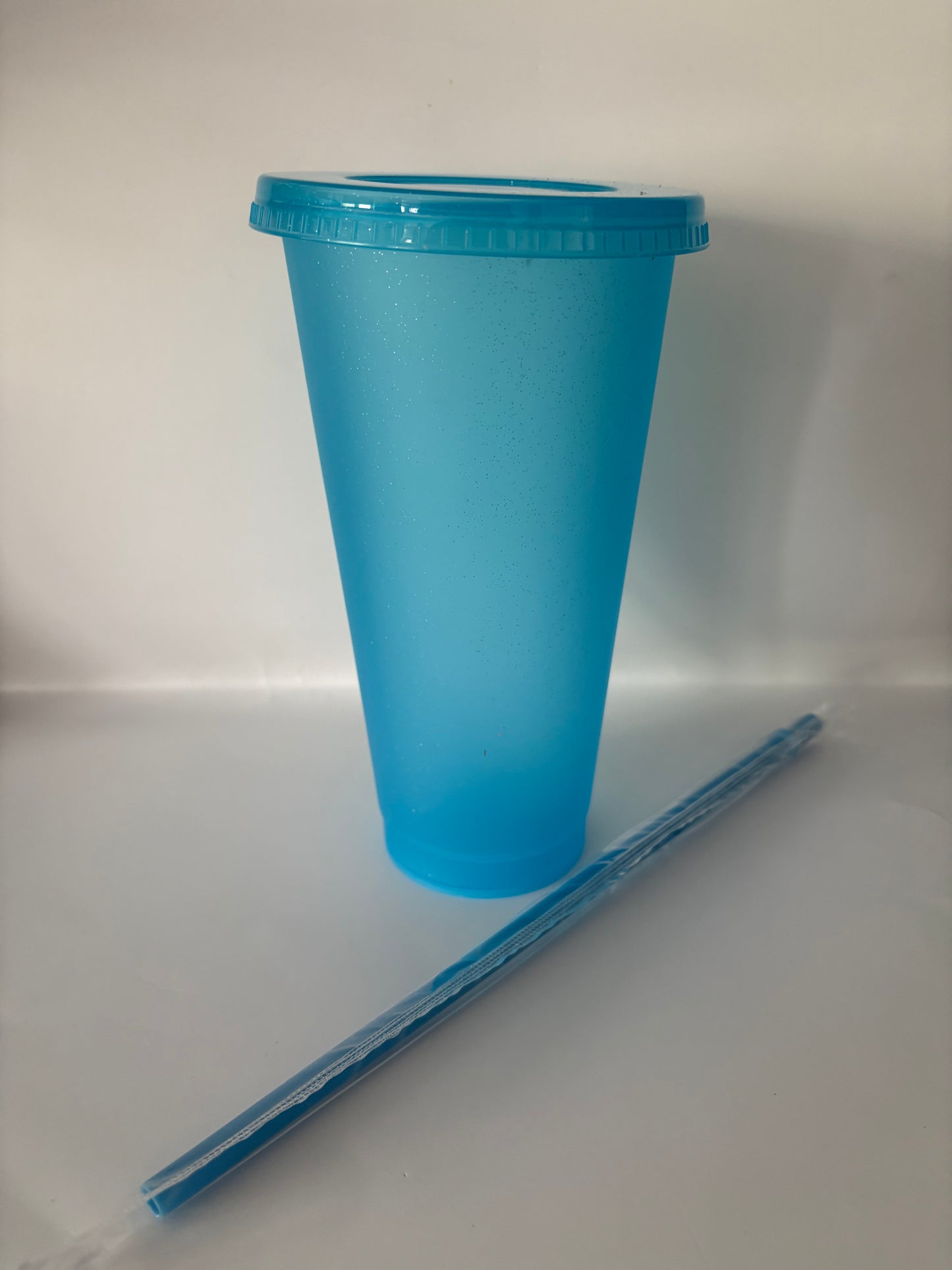 Cup 24oz Sky Blue Glitter with Lid & Straw